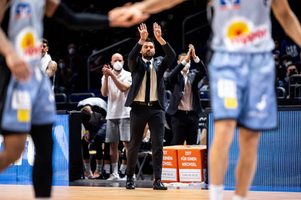 着个人的卓 着个人的卓