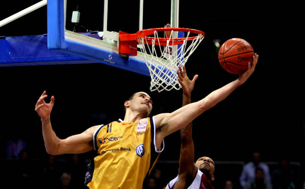 局备受关注 局备受关注